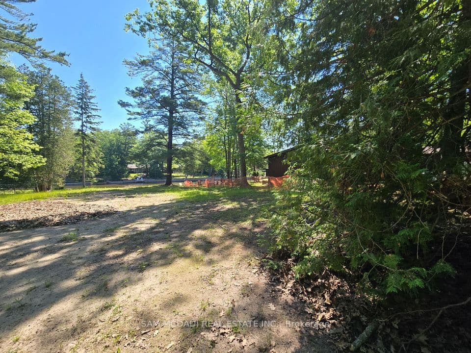 490 Oxbow Park Drive, Wasaga Beach, ON L9Z 2T8 – photo 3