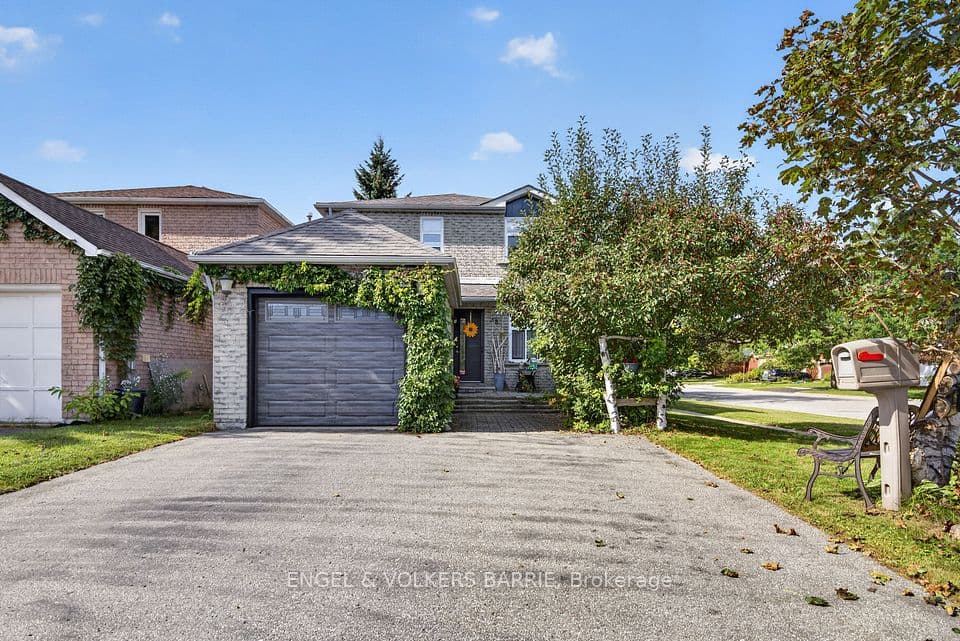 78 Wallace Drive, Barrie, ON L4N 7E1 – main photo