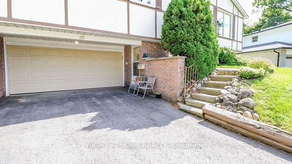 10 Campfire Court, Barrie, ON L4M 5G9 – photo 3