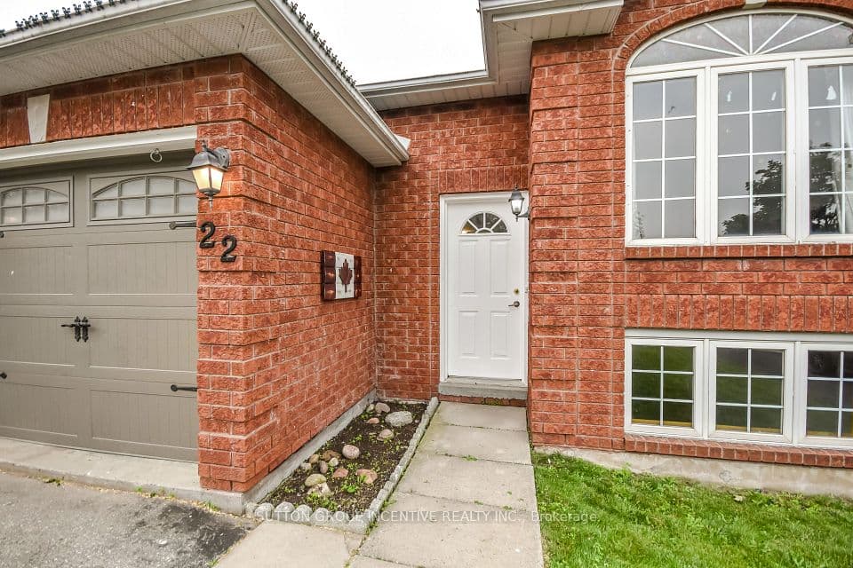 22 Peregrine Road, Barrie, ON L4M 6P9 – photo 2