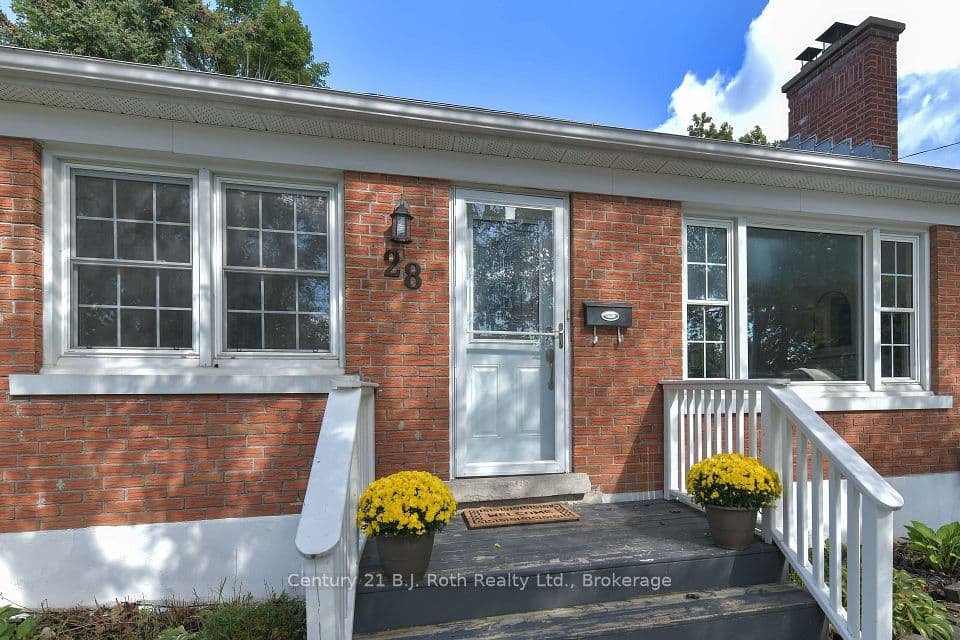28 Borland Street W, Orillia, ON L3V 3R5 – photo 2