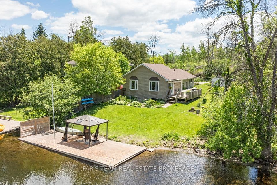 4654 Iron Bridge Lane, Severn, ON P0E 1N0 – main photo