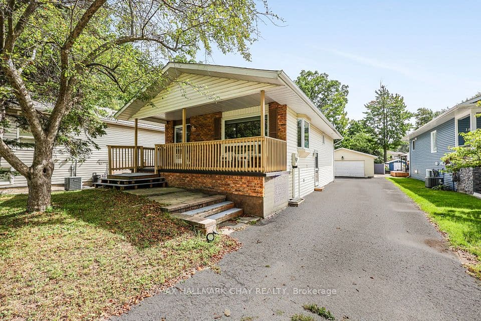 1475 River Road W, Wasaga Beach, ON L9Z 2W5 – main photo