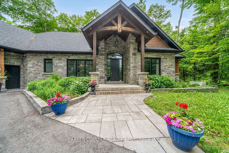 29 Gallagher Crescent, Springwater, ON L9X 0K1 – photo 3