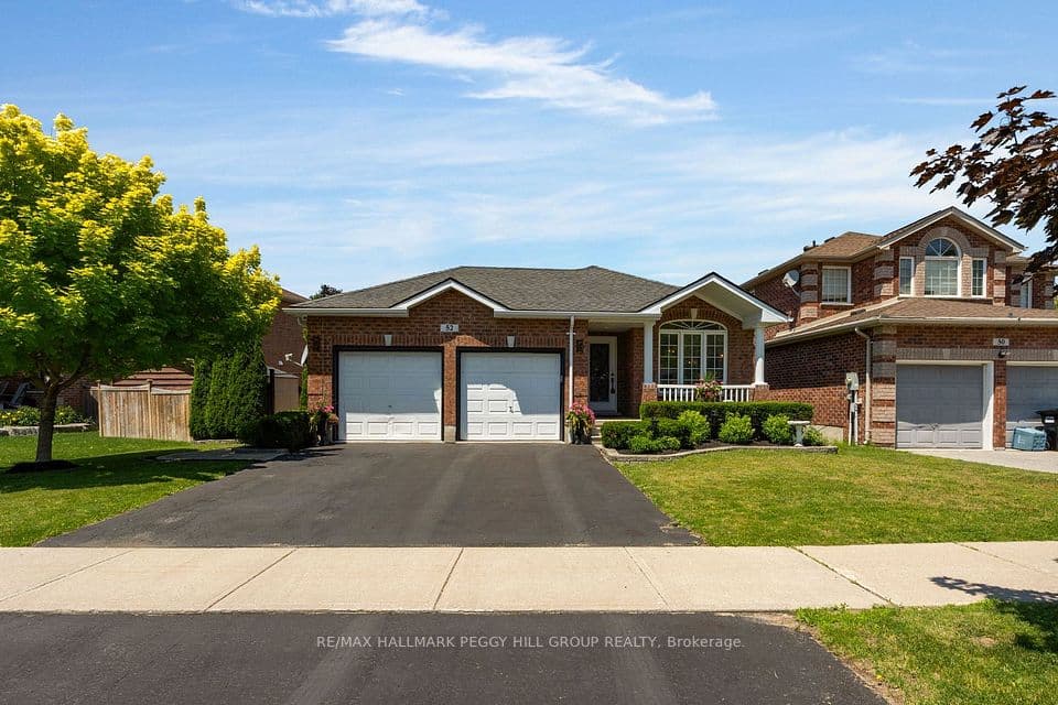 52 Summerset Drive, Barrie, ON L4N 9L7 – main photo