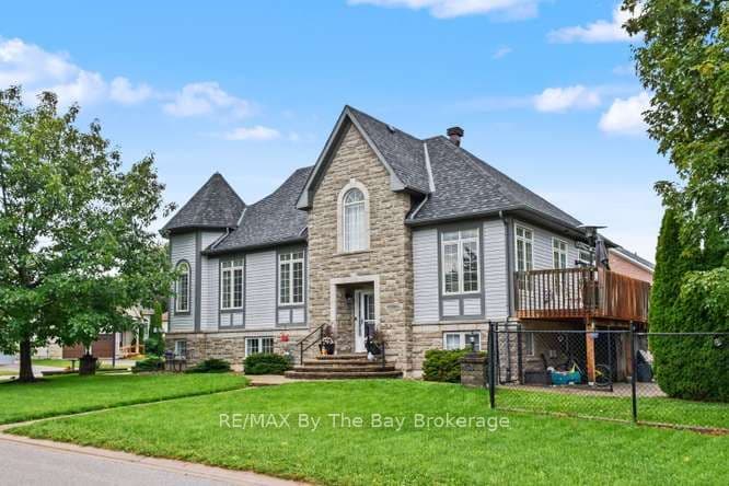 90 Meadowlark Boulevard, Wasaga Beach, ON L9Z 0B5 – photo 2