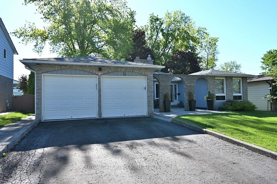 7 HURON Street, Barrie, ON L4M 5H2 – photo 3