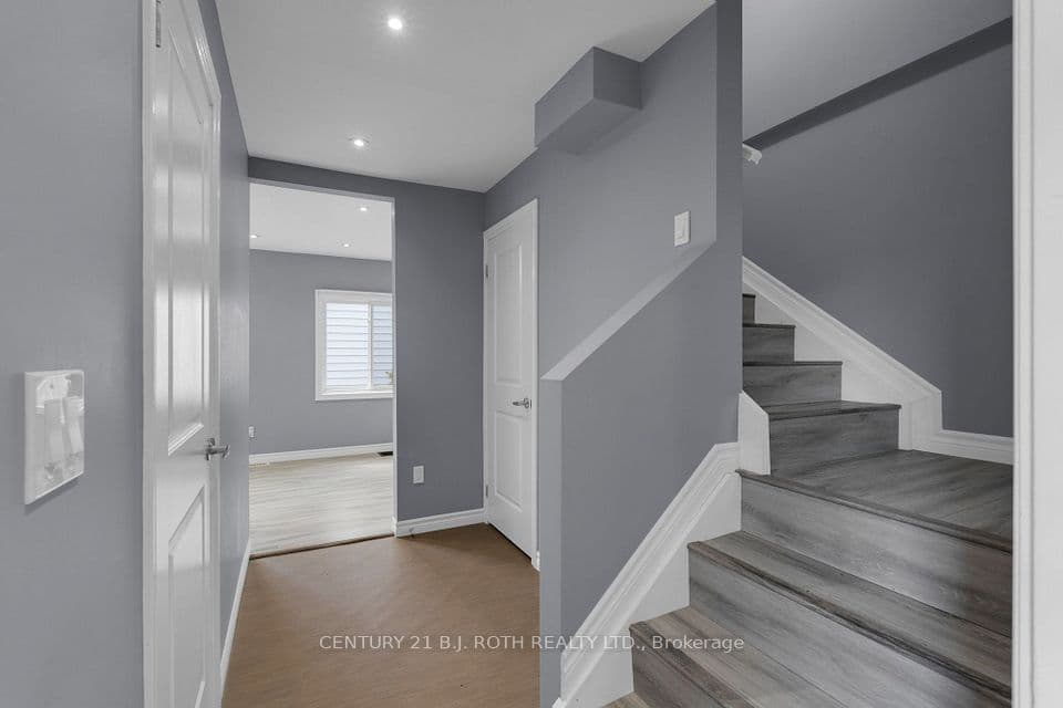 12 Dufferin Street Units 1 + 2 + Coach House, Barrie, ON L4N 2J7 – photo 2