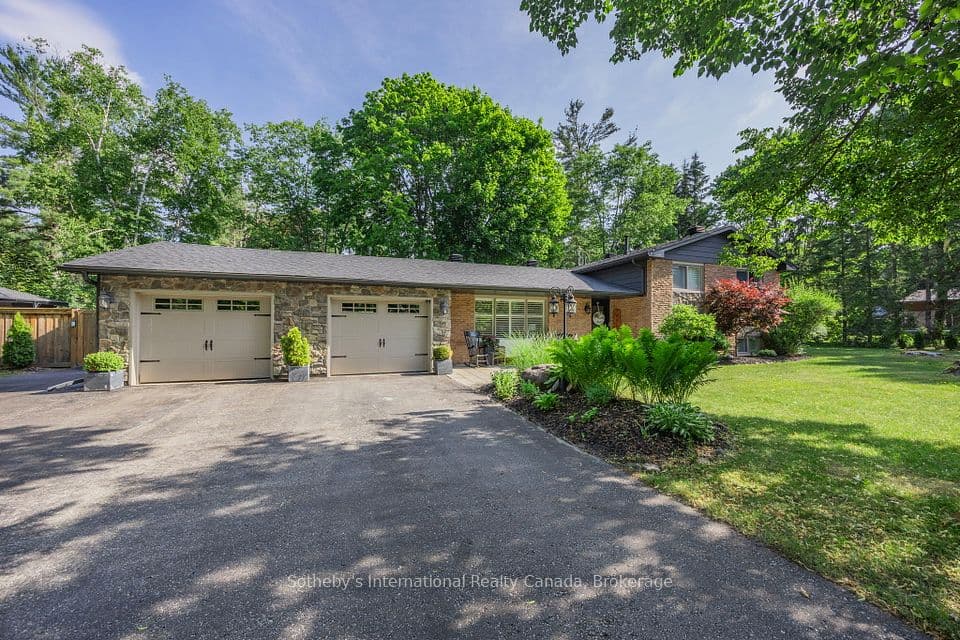 4 Peacher Street, Springwater, ON L9X 0W6 – photo 3