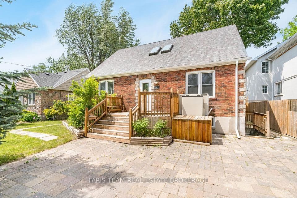 18 Holgate Street, Barrie, ON L4N 2T5 – photo 3