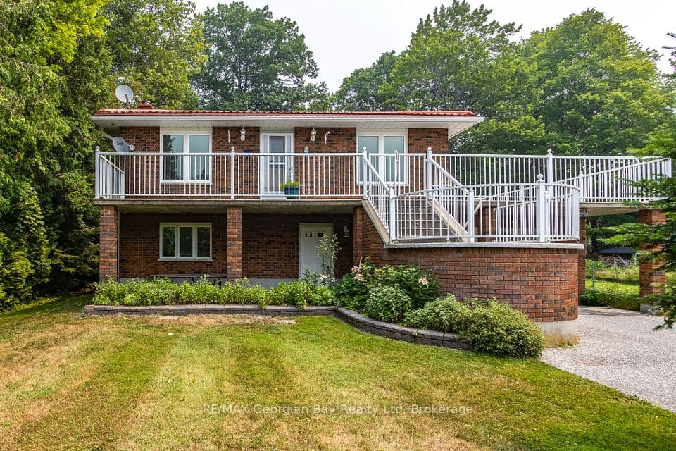 25 Albert Avenue, Tiny, ON L0L 2J0 – main photo