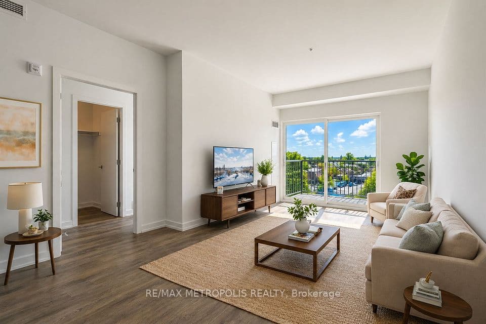 430 Essa Road 422, Barrie, ON L9J 0M1 – main photo