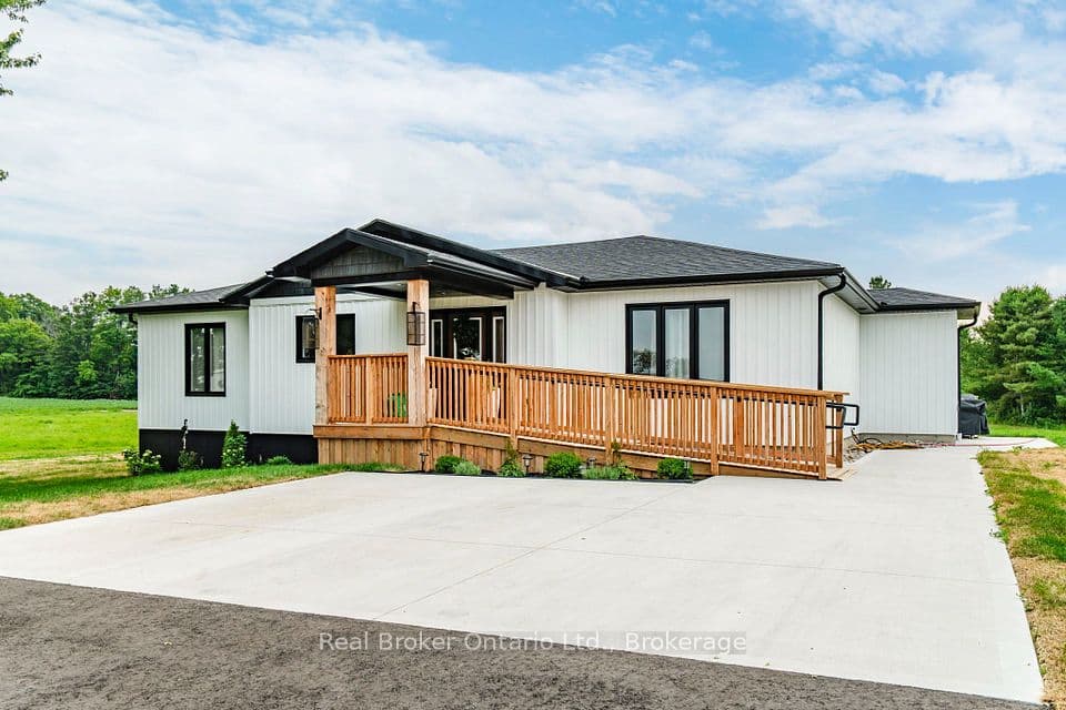 597 Lafontaine Road W, Tiny, ON L9M 0L7 – photo 3