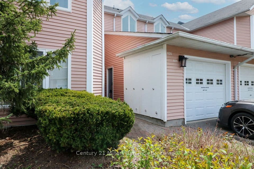 34 Dawson Drive 825, Collingwood, ON L9Y 5B4 – main photo