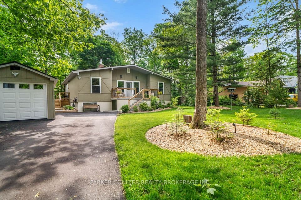 11 Duquette Court, Tiny, ON L9M 0H3 – photo 2