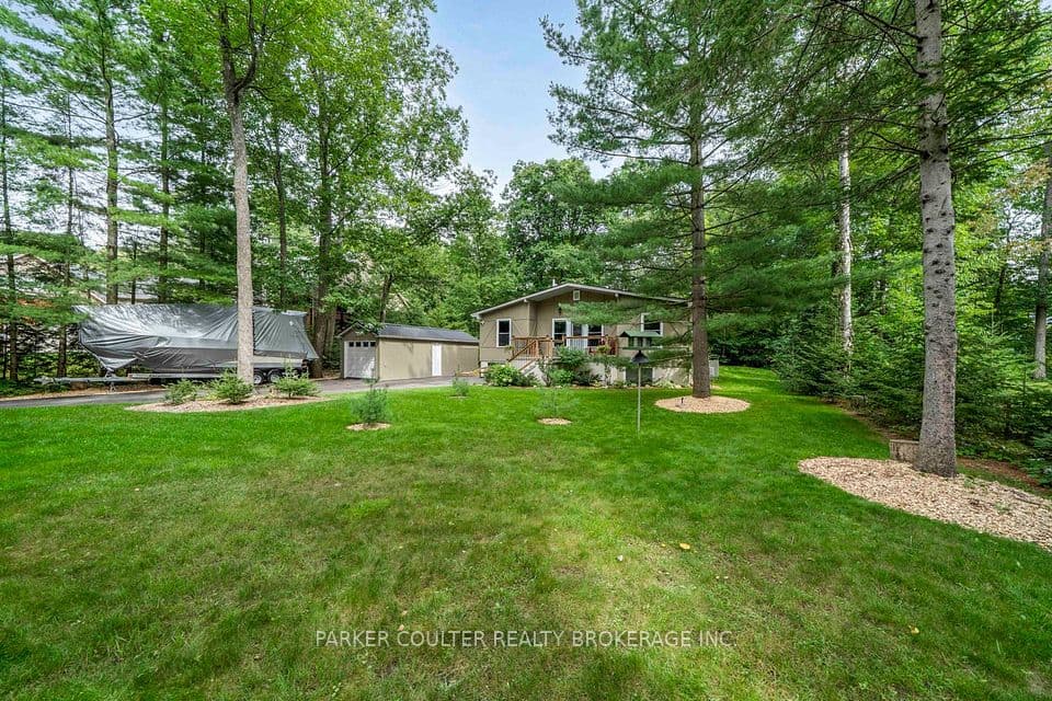 11 Duquette Court, Tiny, ON L9M 0H3 – photo 3