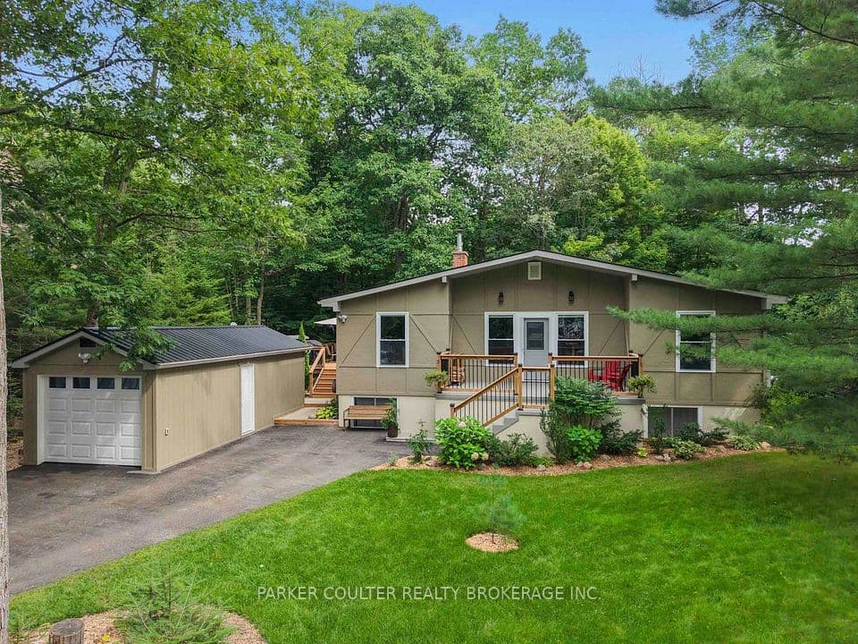 11 Duquette Court, Tiny, ON L9M 0H3 – main photo
