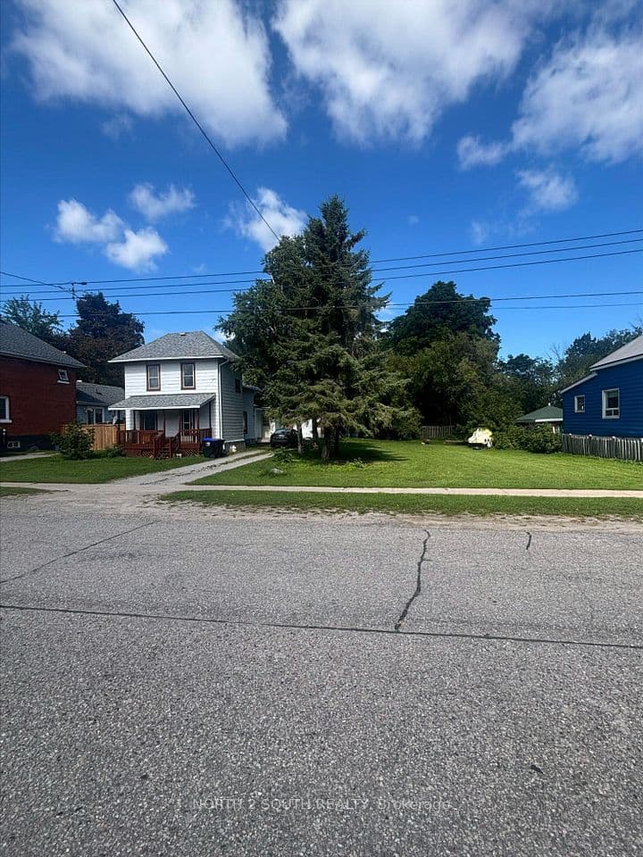 242 Barnett Avenue, Midland, ON L4R 1N1 – photo 2