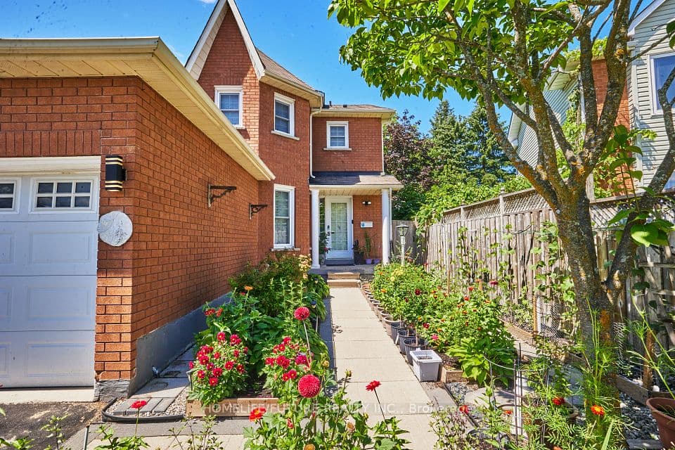 58 O'Shaughnessy Crescent, Barrie, ON L4N 7L8 – photo 2
