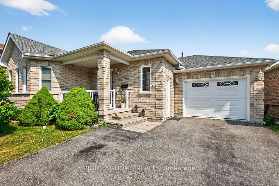 3 Player Drive, Barrie, ON L4M 6V9 – main photo