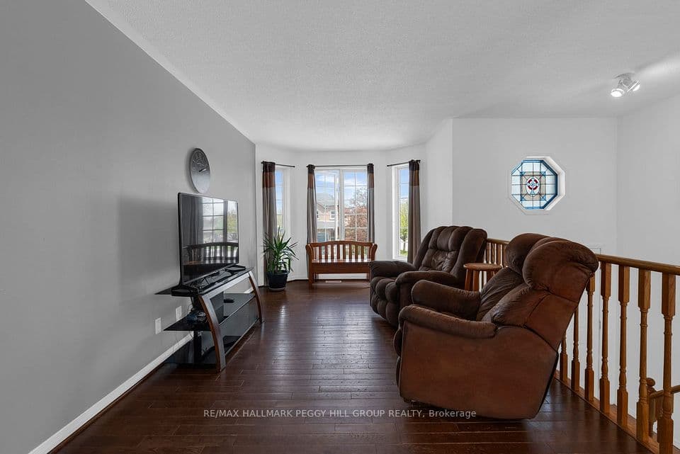 42 Kell Place, Barrie, ON L4N 9K5 – photo 3