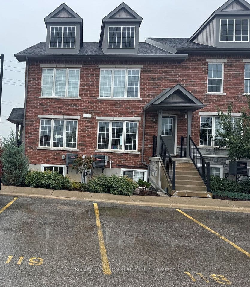 252 Penetanguishene Road 8, Barrie, ON L4M 7C2 – main photo