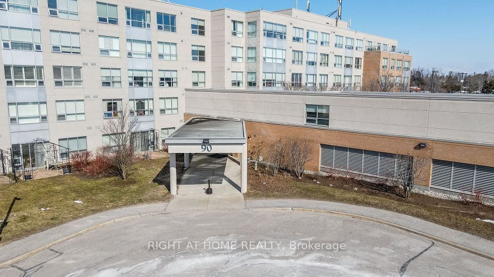 90 Dean Avenue 417, Barrie, ON L4N 0M3 – main photo