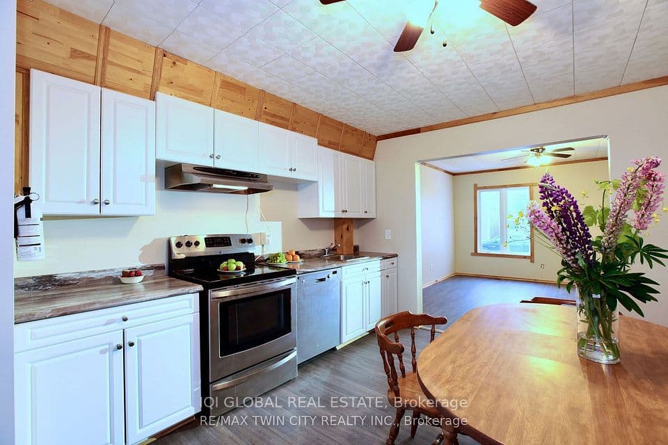 33 McKelvie Avenue, Kirkland Lake, ON P2N 2K3 – photo 3
