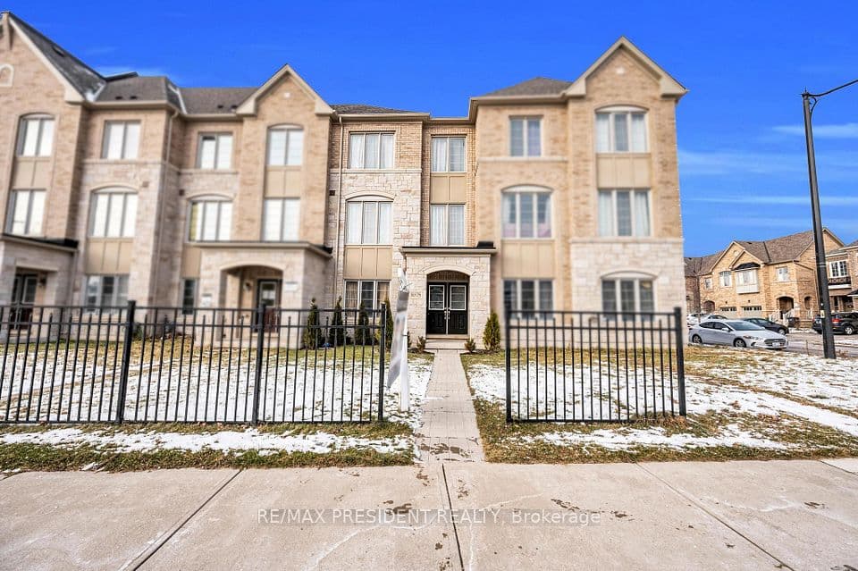 8575 Financial Drive, Brampton, ON L6Y 6C4 – photo 2