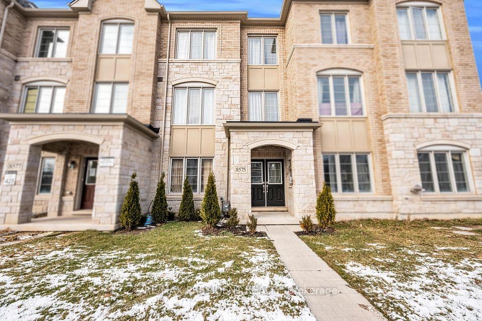 8575 Financial Drive, Brampton, ON L6Y 6C4 – photo 3