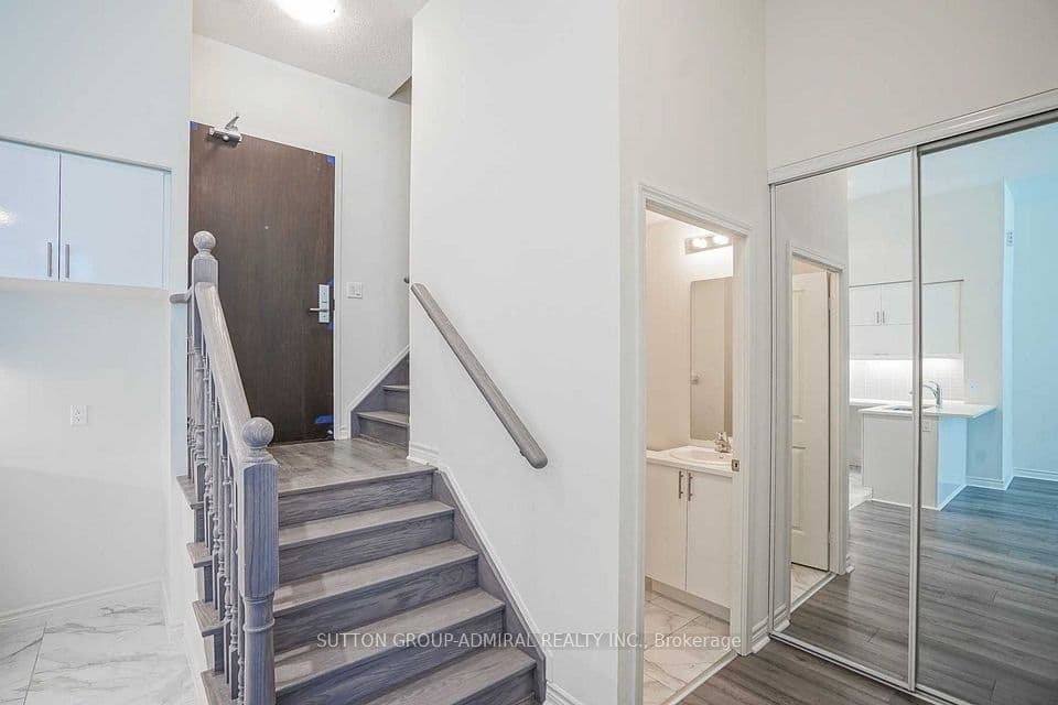 39 Annie Craig Drive Th 104, Toronto, ON M8V 0C5 – photo 3
