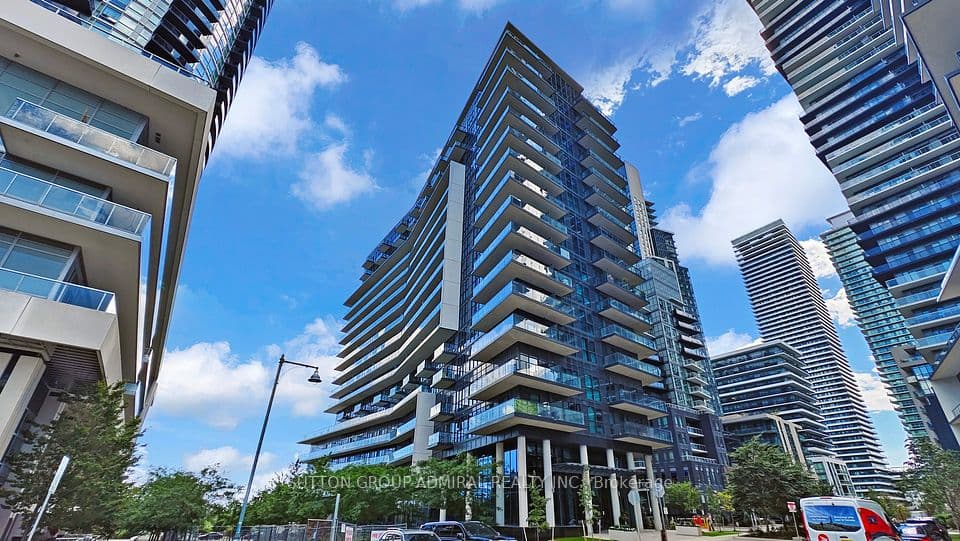 39 Annie Craig Drive 221, Toronto, ON M8V 0H1 – main photo