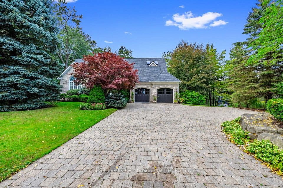 235 LAKEWOOD Drive, Oakville, ON L6K 1B3 – photo 2