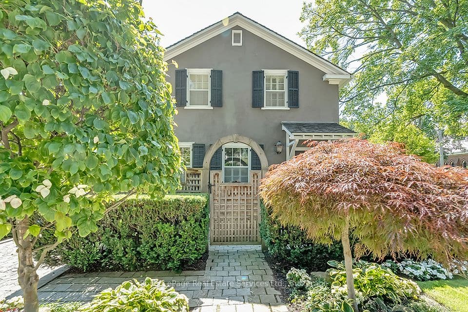 53 Thomas Street, Oakville, ON L6J 3A2 – photo 3