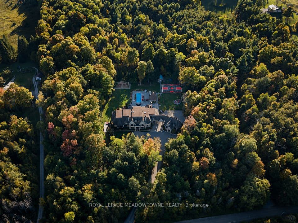 13160 Nassagaweya Esquesing Townline, Milton, ON L7J 2L7 – main photo