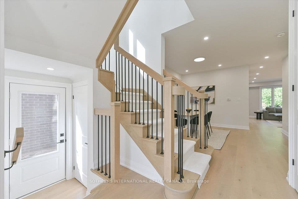 518 Markay Common, Burlington, ON L7S 0A6 – photo 3