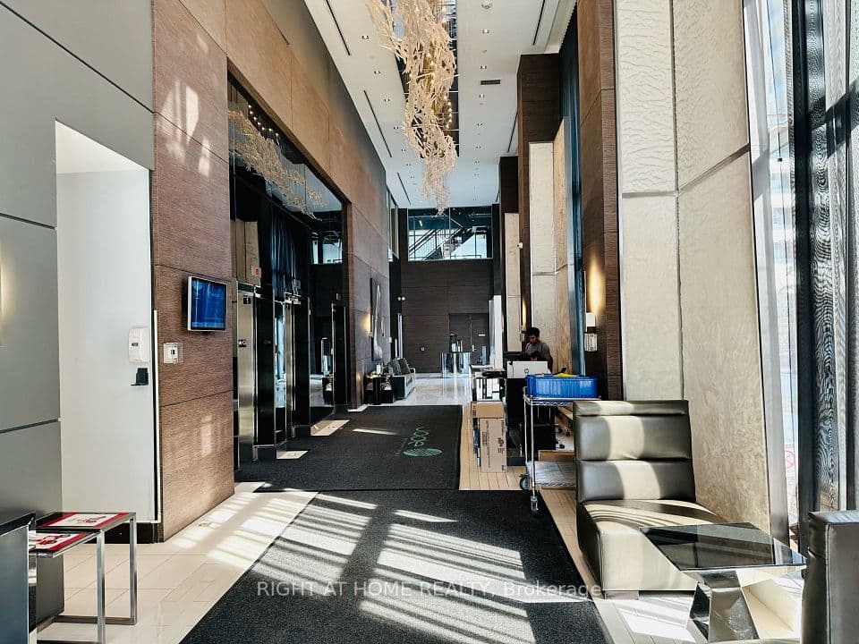 33 Shore Breeze Drive 504, Toronto, ON M8V 0G1 – photo 3