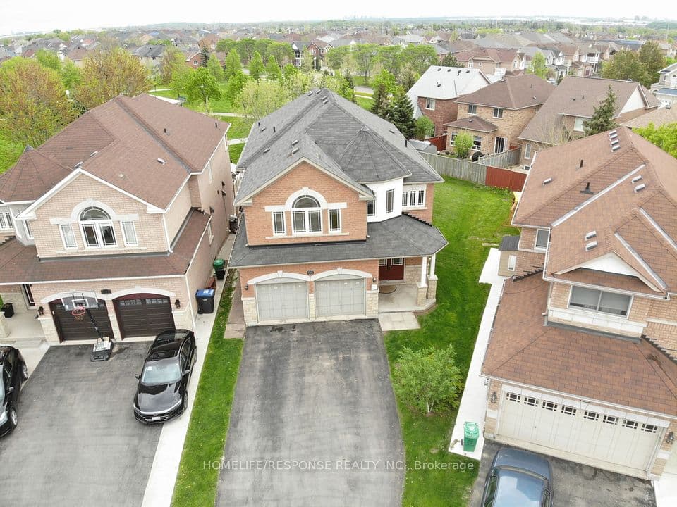 7272 MILANO Court, Mississauga, ON L5W 0A2 – main photo