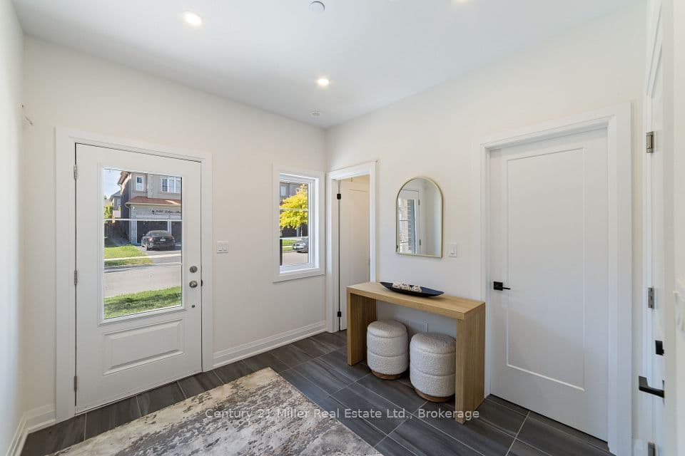 2150 Trafalgar Road 52, Oakville, ON L6H 8A5 – photo 2