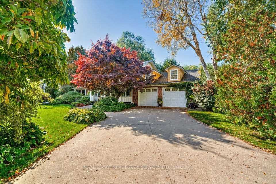 132 Sparling Court, Oakville, ON L6K 2J7 – photo 2