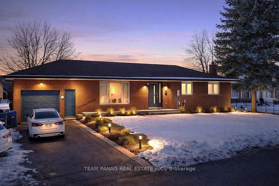 3821 Countryside Drive, Brampton, ON L6P 0T5 – main photo