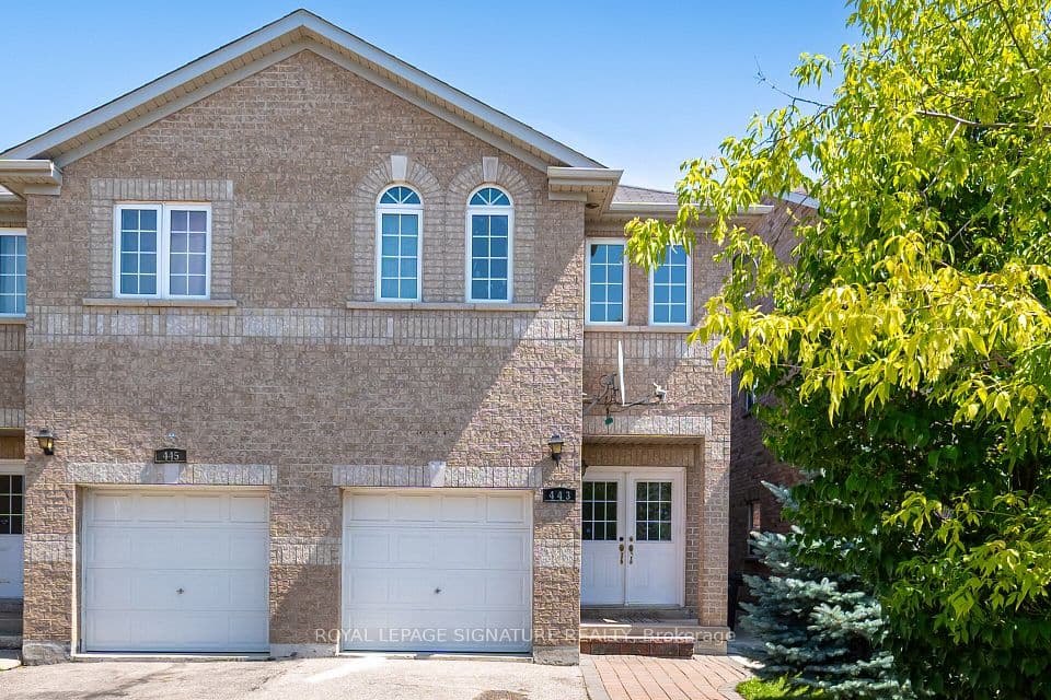 443 Comiskey Crescent, Mississauga, ON L5W 0C7 – main photo