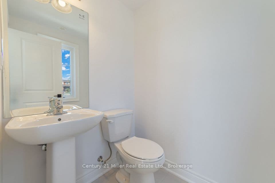 2140 Trafalgar Road 48, Oakville, ON L6H 8A5 – photo 3