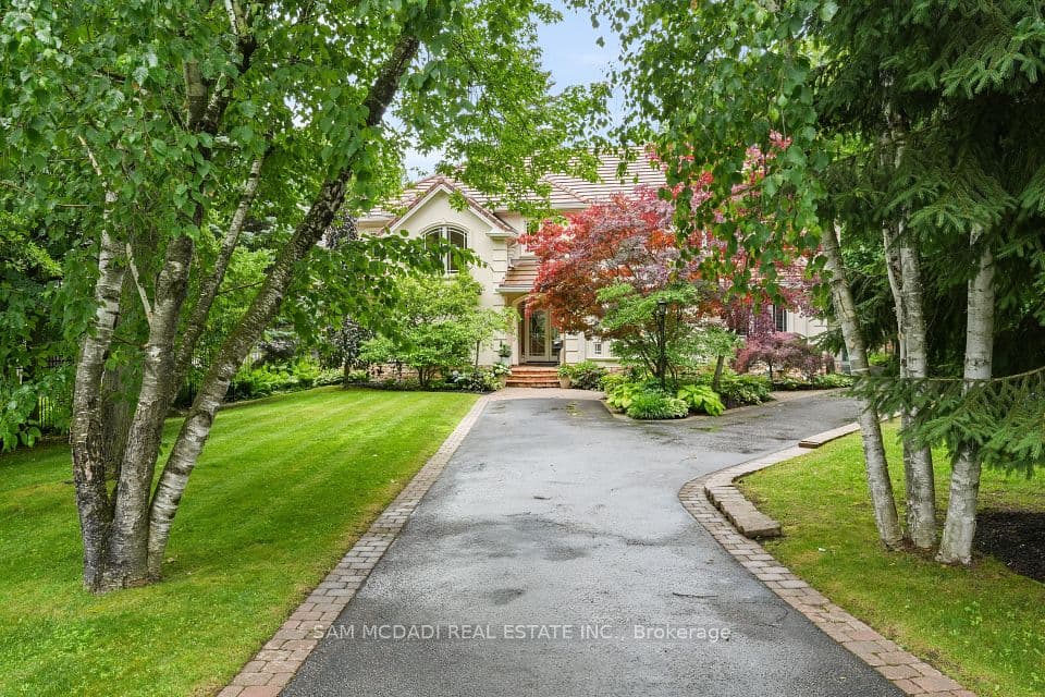 1382 Aldo Drive, Mississauga, ON L5H 3E9 – main photo