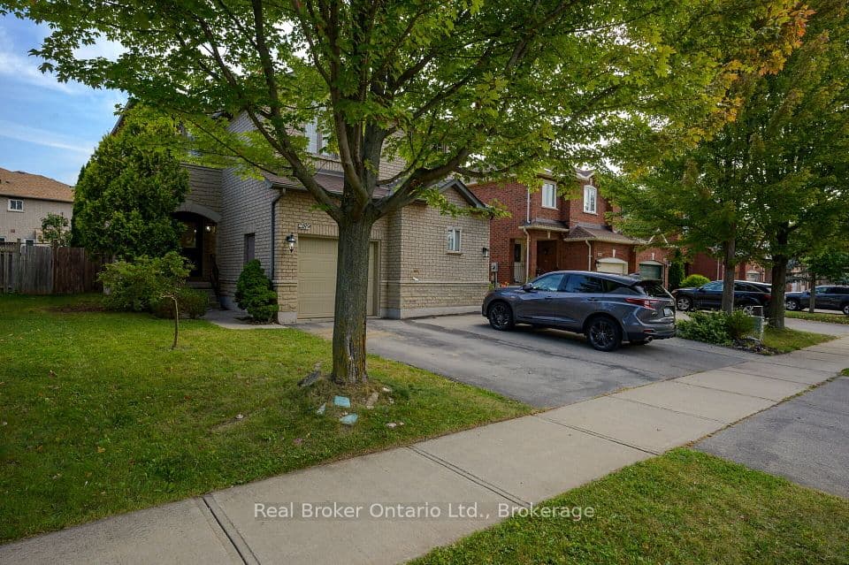2189 Shorncliffe Boulevard, Oakville, ON L6M 3X2 – photo 3