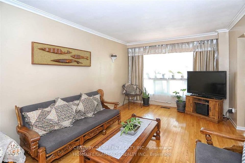 35 York Street, Mississauga, ON L4T 3M4 – photo 3