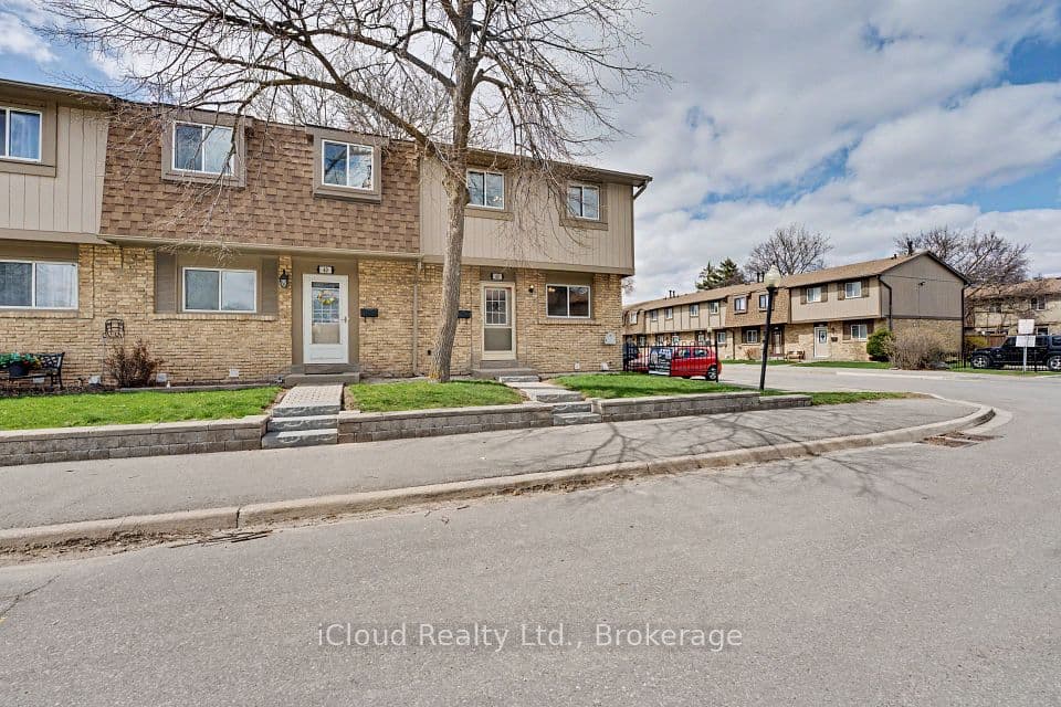 81 Hansen Road 62, Brampton, ON L6V 3C7 – photo 2