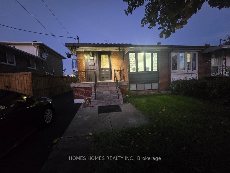 65 Elnathan Crescent, Toronto, ON M9L 2G2 – photo 2