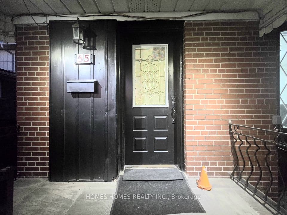 65 Elnathan Crescent, Toronto, ON M9L 2G2 – photo 3
