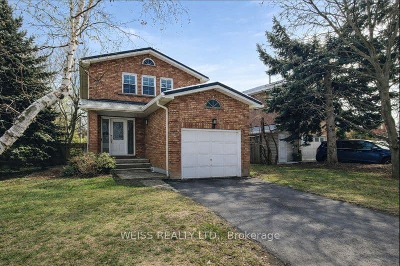 9 Tralee Street, Brampton, ON L6Z 2X4 – main photo